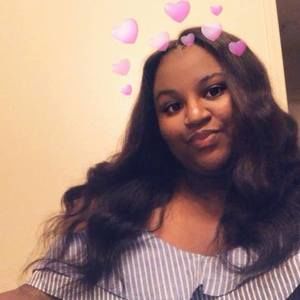 Meet your Posher, Lia